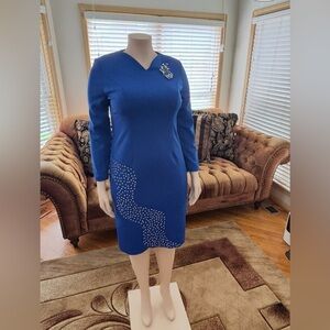 Elegant Long Sleeve Blue Dress with Embellishments